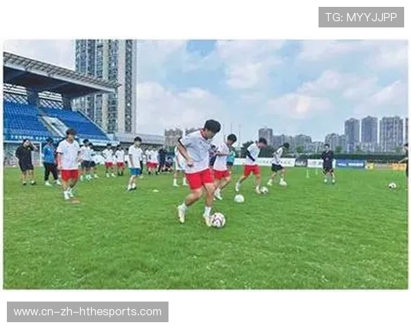 青少年足球教练培训班在多个城市同步进行,青少年足球教练员 青少年足球教练培训班在多个城市同步进行,青少年足球教练员